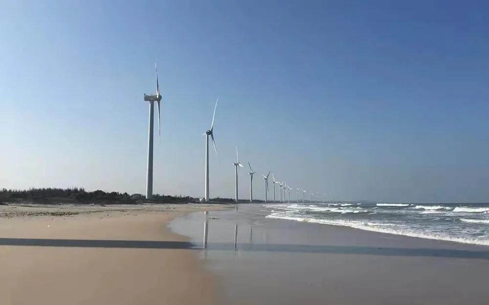 湖南ayx·爱游戏机电工程有限公司 风电运维的“十年磨炼”1.jpg